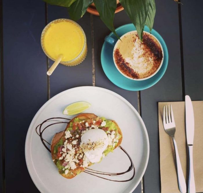 Laneway Seven Dog Swamp Shopping Centre